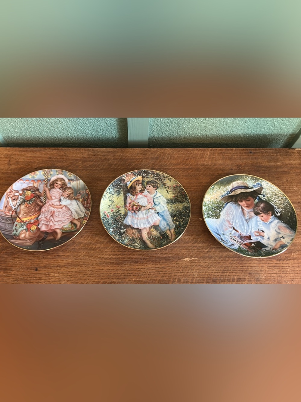 Sandra Kuck decorative plates